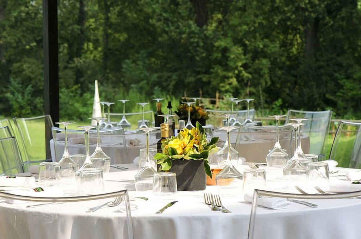 outdoor party table